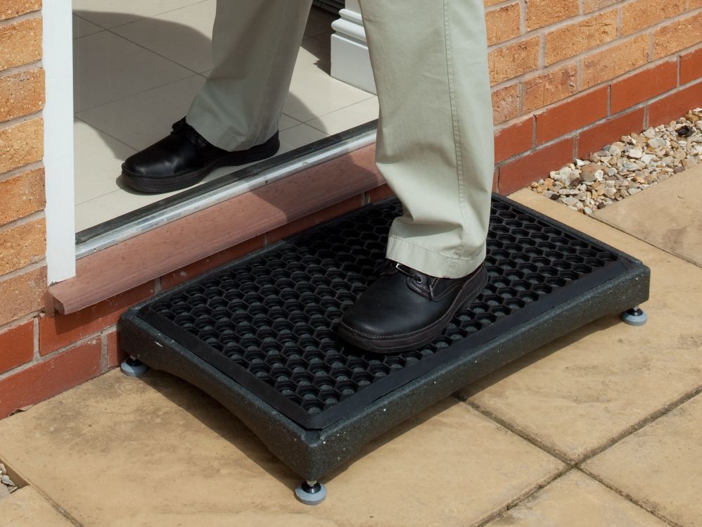 Derby Half Step | Gordon Ellis